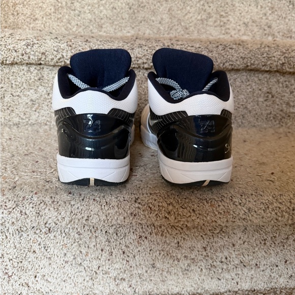 2009 Kobe 4, rare color way midnight blue 381947-115 - Picture 4 of 4